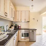 شقة Beautiful And Cosy Apartment!!! نيكيتي